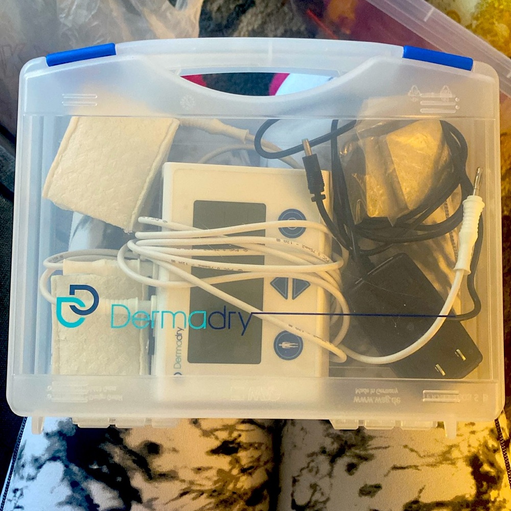 Dermadry total machine